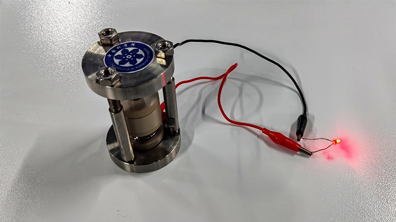 我国科学家成功开发出首例氢负离子原型电池