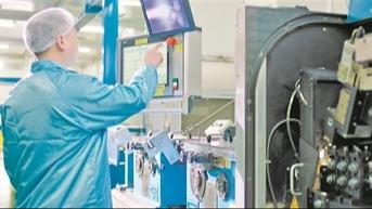 在海底装上“千里眼”“顺风耳”——探访江苏省海底通信与感知重点实验室