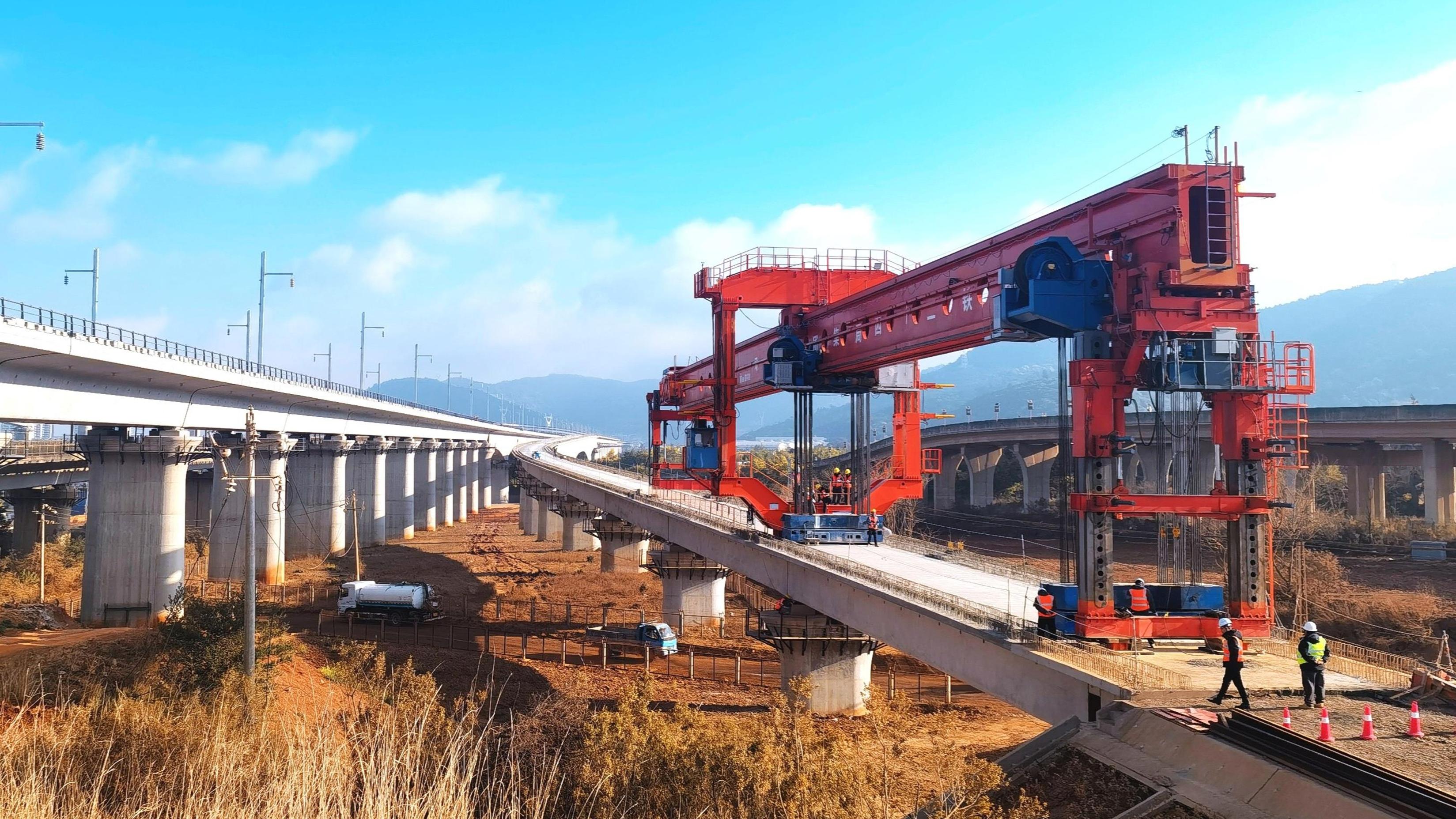渝昆高铁桥梁建设全部完成 标志着工程进入全面冲刺阶段