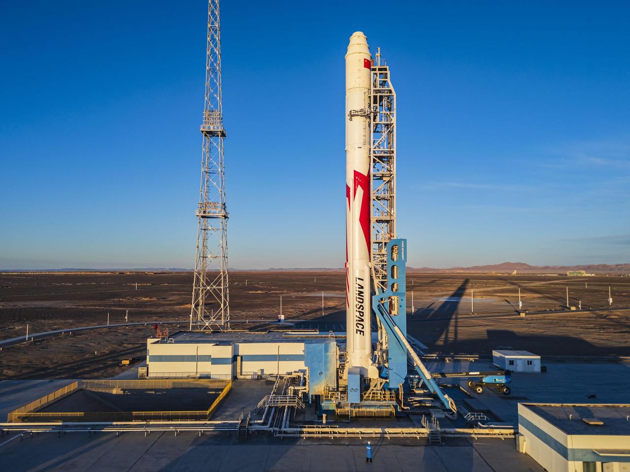 一箭双星!朱雀二号改进型火箭技术定型