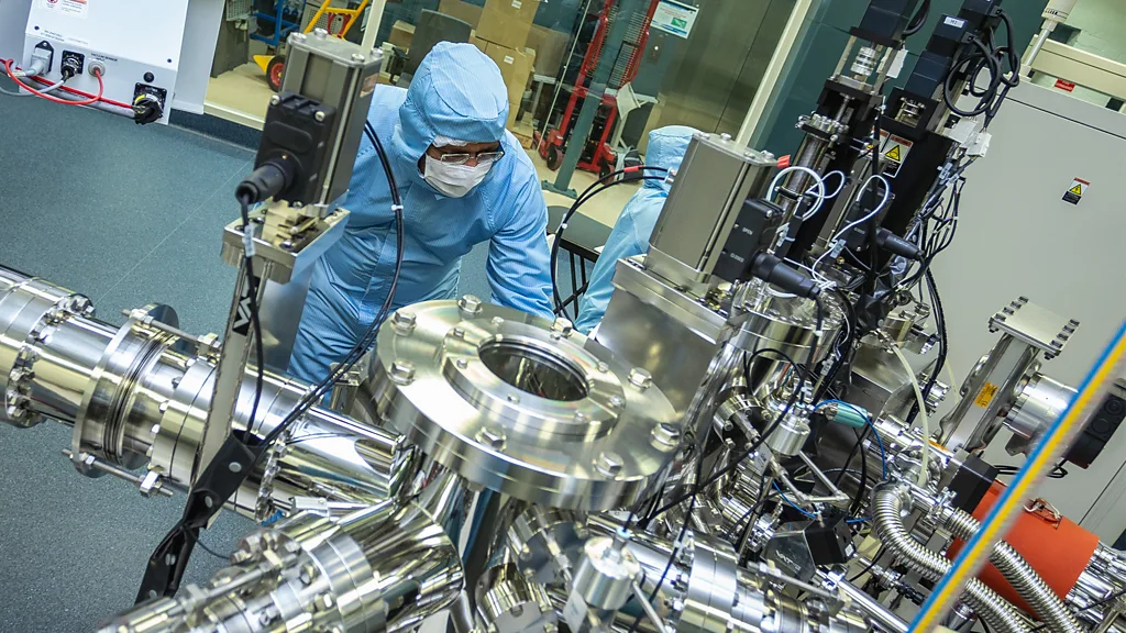 全球首个量子电池原型问世,体积越大充电速度反而越快