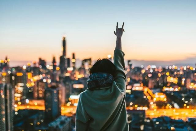 「夜读」研究了任正非、马云、马化腾等人，我发现成功企业家的四个特质