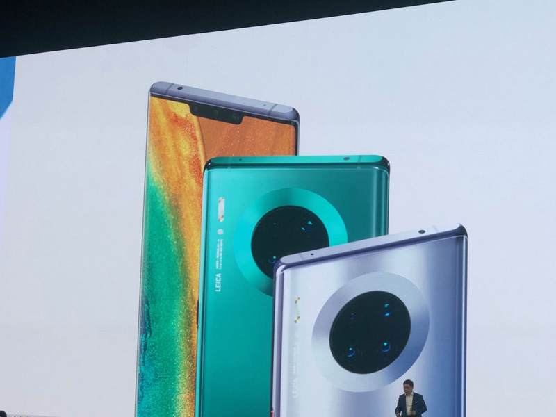 最前线 | 余承东狂怼苹果,还带来了华为首款轻薄VR眼镜