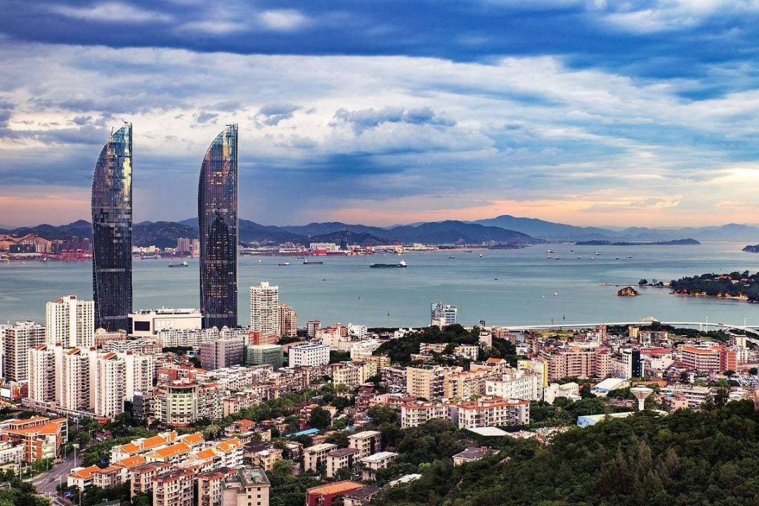 从美图、4399生根，到趣店、瑞幸落户，厦门离中国的西雅图还有多远？