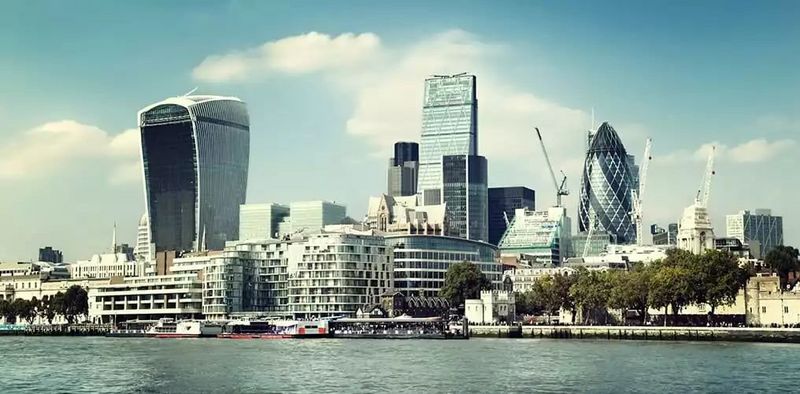 靠“搭便车”赚得千亿身价，这家公司是怎么做到的