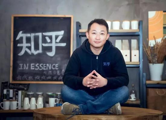 知乎创始人周源